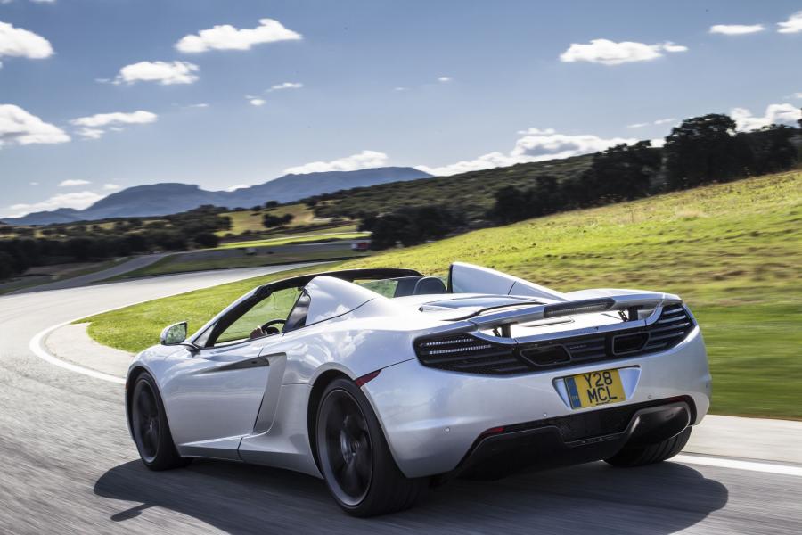  McLaren MP4-12C Spyder 2012 года  (фото 17 из 270)